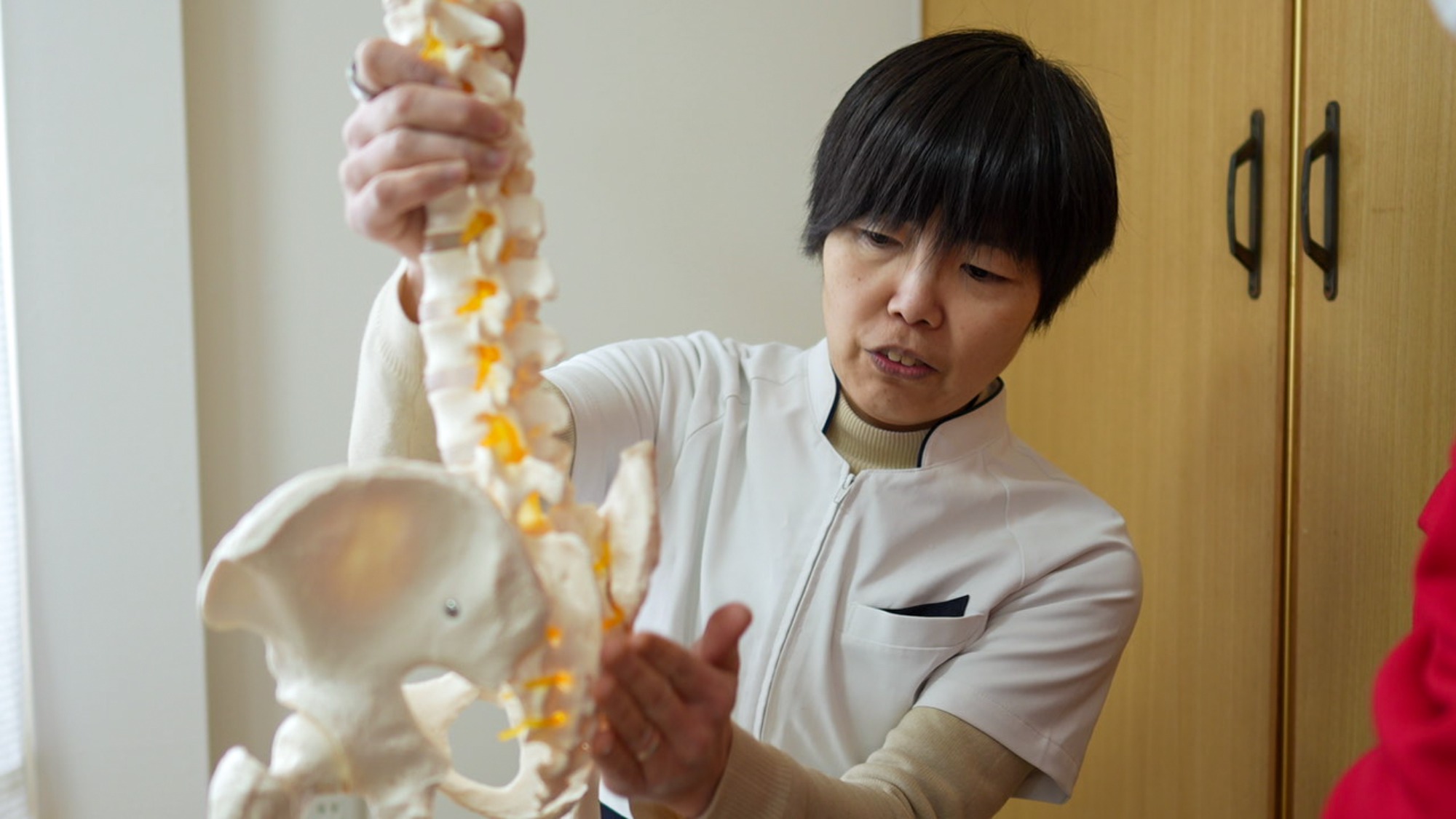 姿勢矯正の方法をレクチャー | 岡山県岡山市南区の整体なら森本DRTサロン